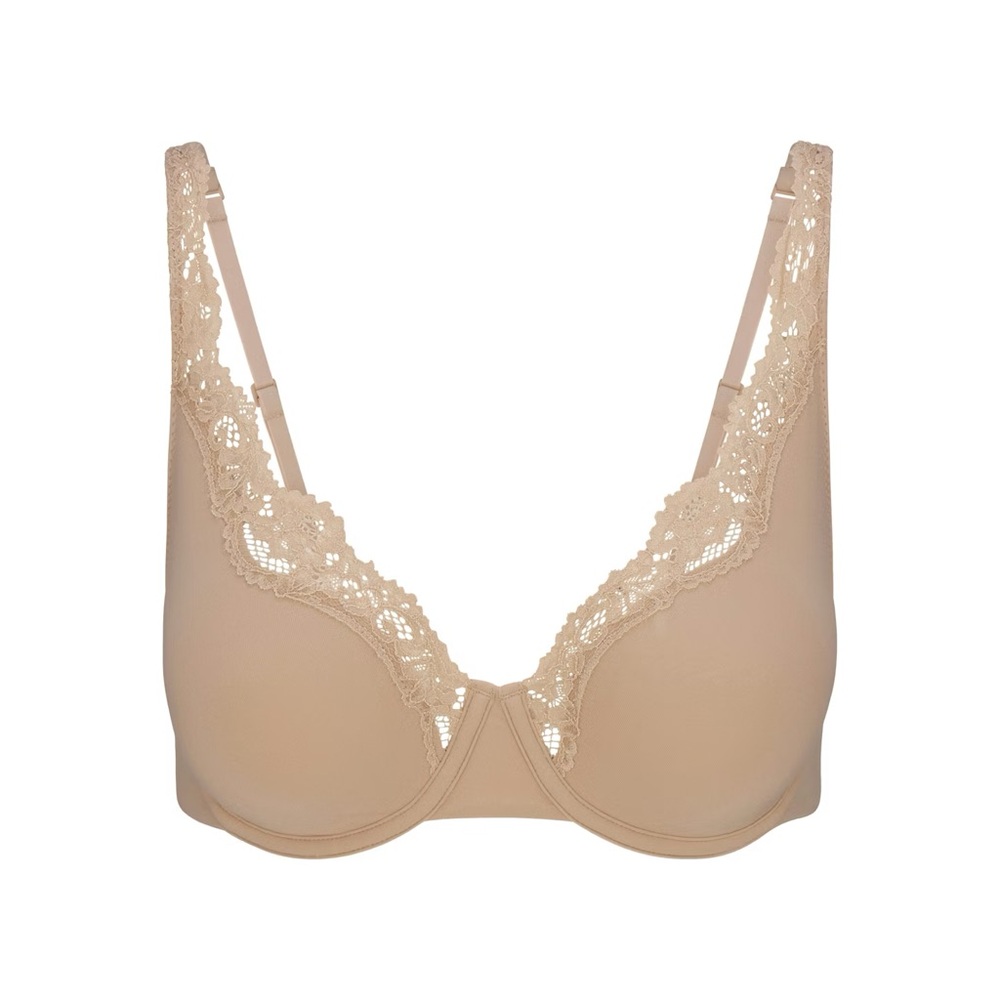 SKIMS Fits Everybody lace bra nude 36DD